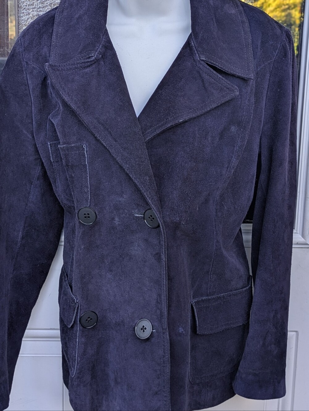 Beautiful vintage purple suede jacket With Silk Lining. - Picture 10 of 13